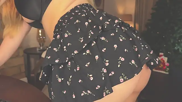 hotexclusive  online show from 17, 12, 2024