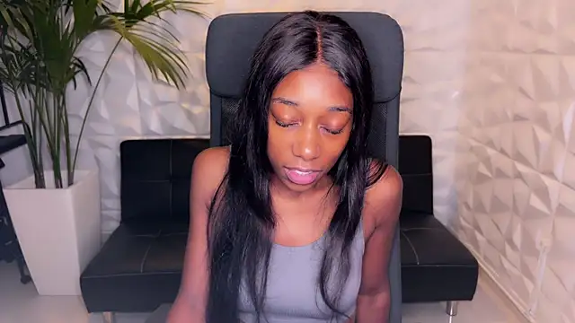 Snapshot of smileybabe chatting on 11, 12, 2024 smileybabe online show from 11, 12, 2024