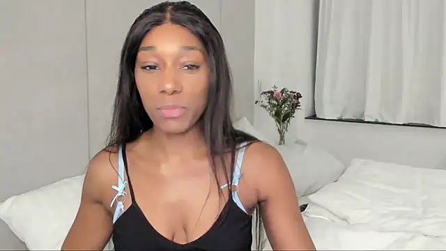 Snapshot of smileybabe chatting on 25, 2, 2025 smileybabe online show from 25, 2, 2025