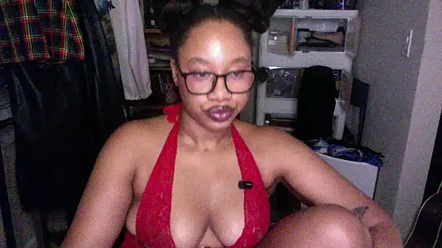 Snapshot of goddessdaisysky chatting on 21, 9, 2025 goddessdaisysky online show from 21, 9, 2025