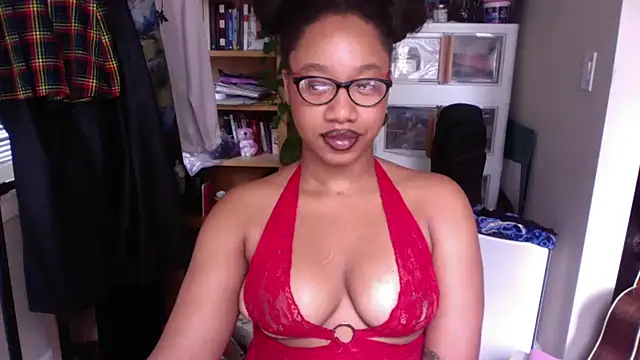Snapshot of goddessdaisysky chatting on 21, 9, 2025 goddessdaisysky online show from 21, 9, 2025