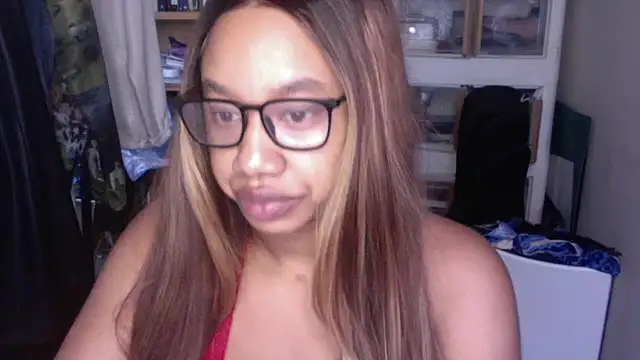 Snapshot of goddessdaisysky chatting on 29, 9, 2025 goddessdaisysky online show from 29, 9, 2025