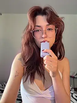 Evangeline Lawrence  online show from 2, 6, 2026