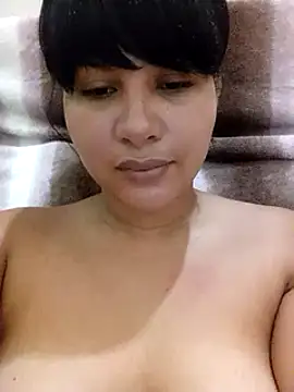 Yara0k online show from 11, 2, 2025