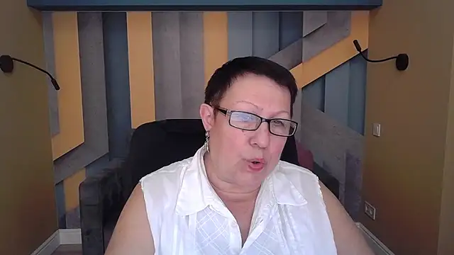 BarbaraTurners online show from 5, 11, 2025