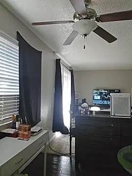 Snapshot of honeeyyy_pot chatting on 9, 2, 2026 honeeyyy pot online show from 9, 2, 2026