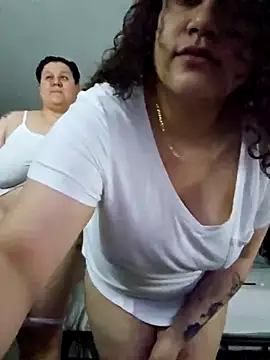 Snapshot of honeeyyy_pot chatting on 12, 2, 2026 honeeyyy pot online show from 12, 2, 2026