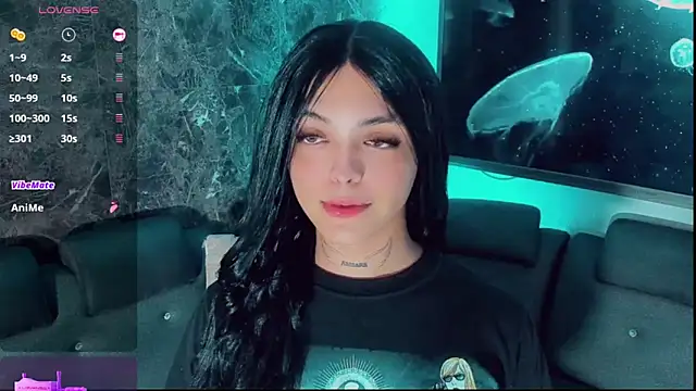 Emmaa Saenz  online show from 26, 9, 2025