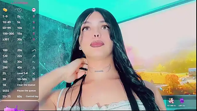 Emmaa Saenz  online show from 18, 10, 2025