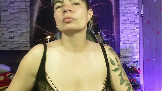 Snapshot of charlotedoll chatting on 19, 9, 2025 charlotedoll online show from 19, 9, 2025