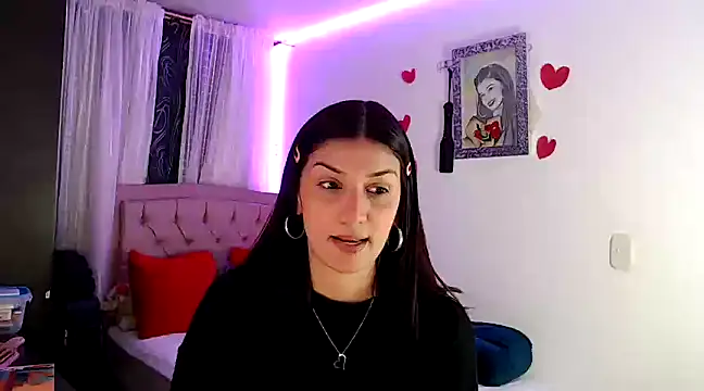 ZajiraShane online show from 21, 2, 2025