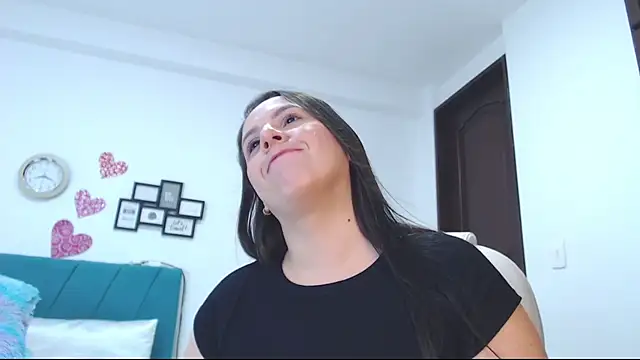 kamila lopez online show from 7, 3, 2025