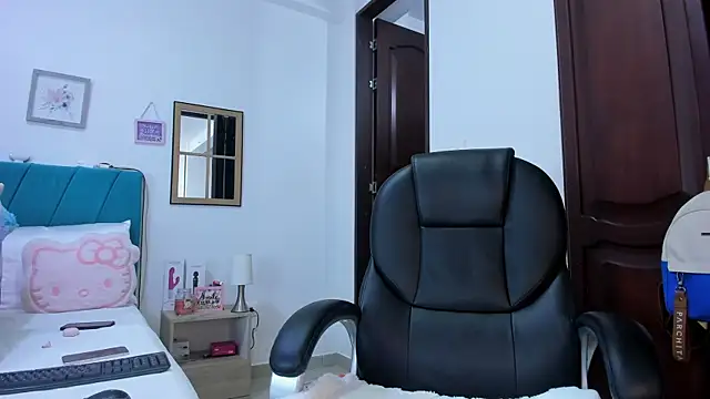 Snapshot of kamila_lopez chatting on 13, 6, 2026 kamila lopez online show from 13, 6, 2026