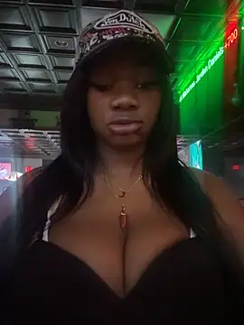 CharismaaBanx online show from 25, 4, 2026