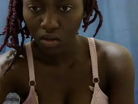 Snapshot of Seeexxxy-bree chatting on 25, 2, 2025 Seeexxxy-bree online show from 25, 2, 2025