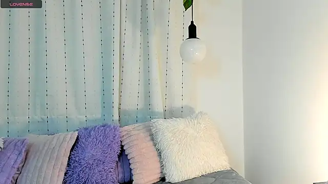 Snapshot of veronicaxx69 chatting on 5, 3, 2025 veronicaxx69 online show from 5, 3, 2025