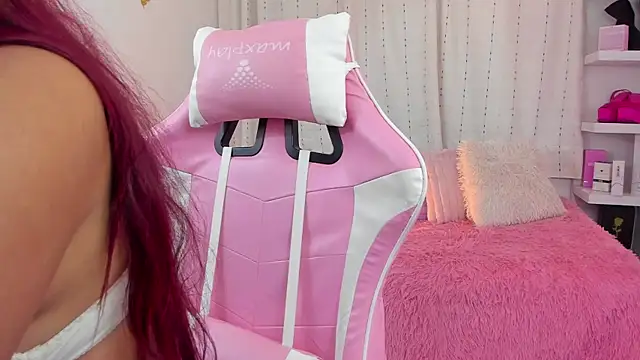 Snapshot of veronicaxx69 chatting on 21, 9, 2025 veronicaxx69 online show from 21, 9, 2025