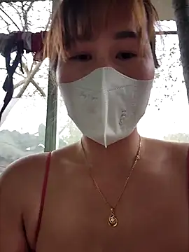 Snapshot of zizi_public chatting on 18, 3, 2025 zizi public online show from 18, 3, 2025