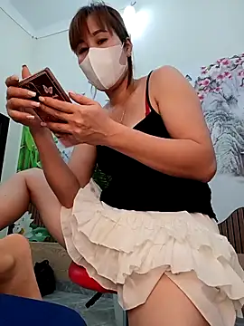 Snapshot of zizi_public chatting on 2, 10, 2025 zizi public online show from 2, 10, 2025