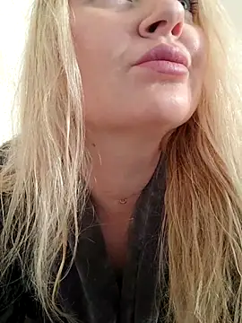 LadyLolyPop  online show from 28, 4, 2026