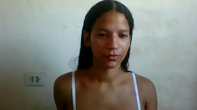 Snapshot of By_Aninha chatting on 16, 2, 2025 By Aninha online show from 16, 2, 2025