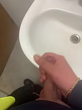 Snapshot of FrutenFratenR9 chatting on 26, 9, 2025 FrutenFratenR9 online show from 26, 9, 2025