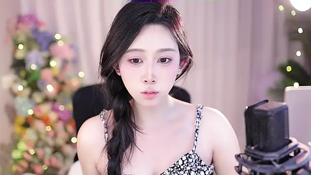 Snapshot of SleepArtist chatting on 16, 2, 2025 SleepArtist online show from 16, 2, 2025