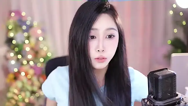 Snapshot of SleepArtist chatting on 18, 2, 2025 SleepArtist online show from 18, 2, 2025