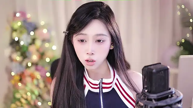 Snapshot of SleepArtist chatting on 19, 2, 2025 SleepArtist online show from 19, 2, 2025