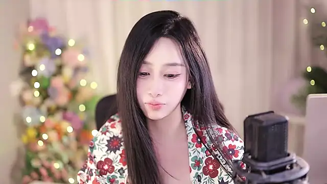 Snapshot of SleepArtist chatting on 22, 2, 2025 SleepArtist online show from 22, 2, 2025