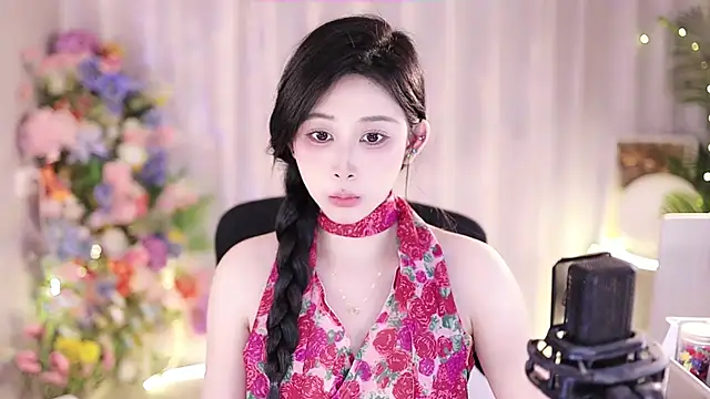 Snapshot of SleepArtist chatting on 1, 3, 2025 SleepArtist online show from 1, 3, 2025