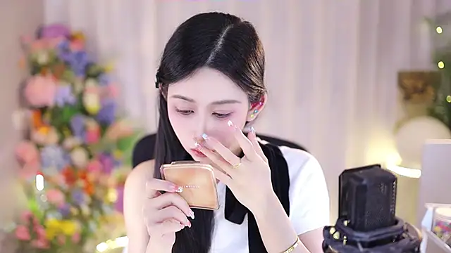 Snapshot of SleepArtist chatting on 5, 3, 2025 SleepArtist online show from 5, 3, 2025