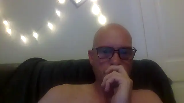 Snapshot of mrtickle0025 chatting on 29, 5, 2026 mrtickle0025 online show from 29, 5, 2026