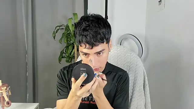 sebas rose online show from 4, 12, 2025