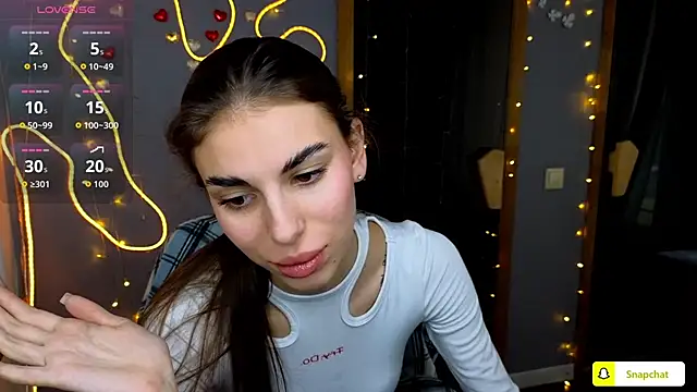 EmmyGreans online show from 7, 10, 2025