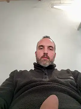 Snapshot of leon3875 chatting on 18, 6, 2026 leon3875 online show from 18, 6, 2026