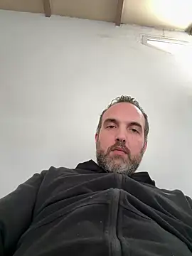 Snapshot of leon3875 chatting on 28, 7, 2026 leon3875 online show from 28, 7, 2026