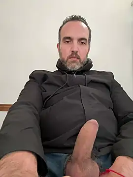 Snapshot of leon3875 chatting on 29, 7, 2026 leon3875 online show from 29, 7, 2026