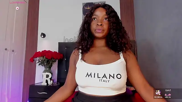 Reina Love2 online show from 14, 3, 2026