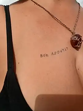 Escarlate4you  online show from 3, 12, 2024