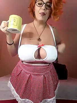 Escarlate4you  online show from 28, 9, 2025