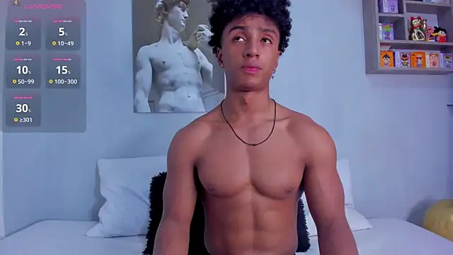 Snapshot of MagnusKing_ chatting on 24, 9, 2025 MagnusKing online show from 24, 9, 2025