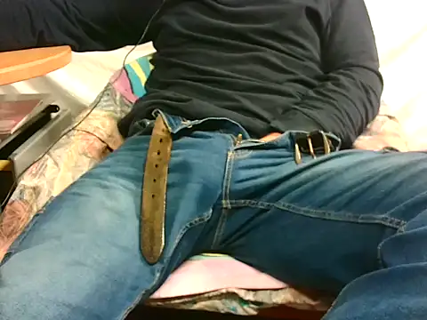 Giulio35 Pika online show from 19, 11, 2025