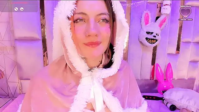 Broklinwhite  online show from 22, 12, 2024