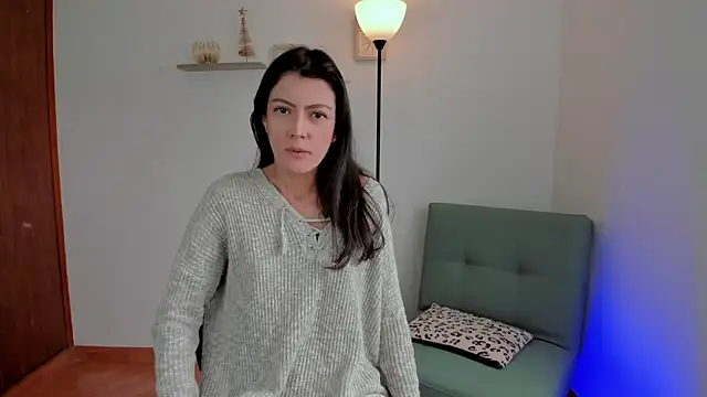 Snapshot of Lilabril chatting on 5, 1, 2025 Lilabril online show from 5, 1, 2025