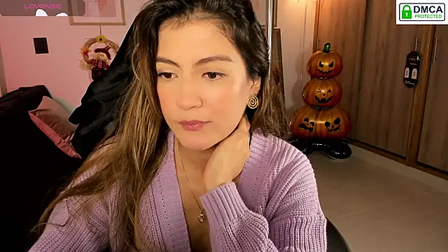 Snapshot of Lilabril chatting on 7, 10, 2025 Lilabril online show from 7, 10, 2025