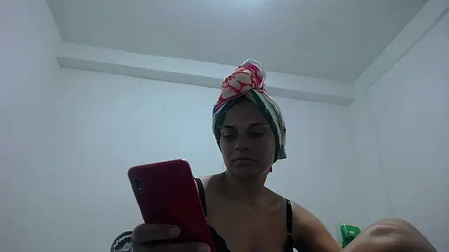 GiveLove1 online show from 4, 1, 2025