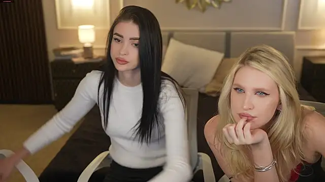 Tina Breeze online show from 22, 10, 2025