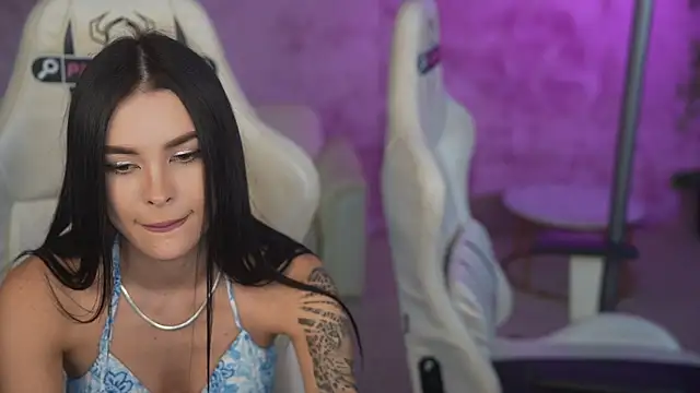 Tina Breeze online show from 21, 5, 2026