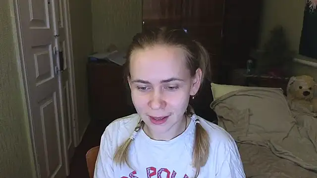 Riley Roo online show from 9, 1, 2025